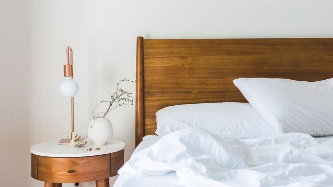 Si-quieres-cambiar-al-mundo-tiende-tu-cama